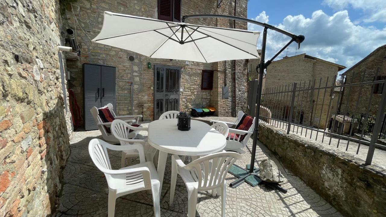 Villa Casa Di Duccio à Montone  Extérieur photo